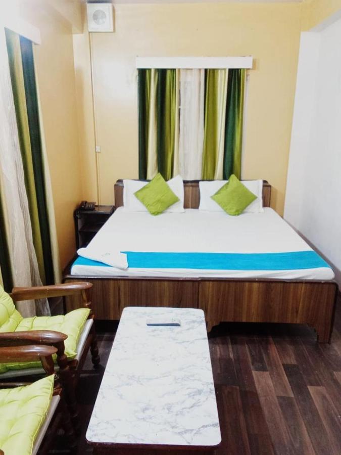The Travelista Shimla Bed & Breakfast Exterior photo